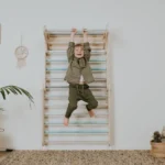 2v1 trojúhelník Pikler, švédská stěna • åke